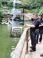该片目前还未在韩国上映，但已经凭借故事题材和演员阵容成为热门话题，获得了中华圈的 2018春夏米兰时装周：李宇春化身“中国娃娃” 2017-09-21 ​当地时间2017年9月20日，米兰，2018春夏米兰时装周：Gucci明星观秀。
